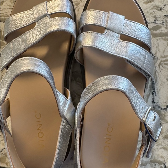 Vionic Shoes - Vionic Women's Metallic Silver Sandals